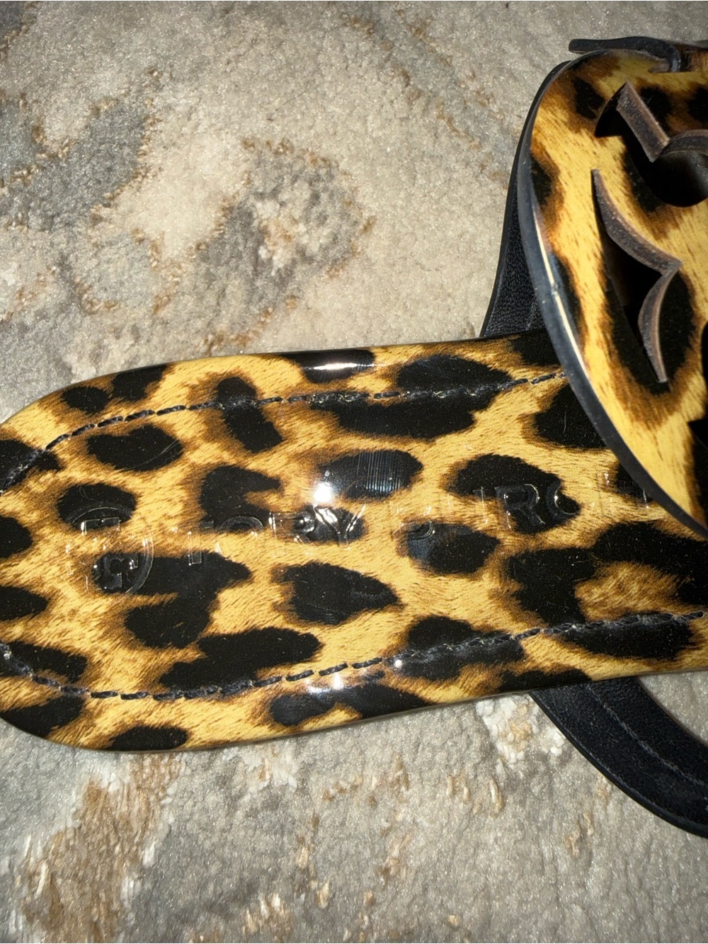 Tory Burch Leopard Miller Sandals size 9 women’s patent leather - Picture 8 of 8